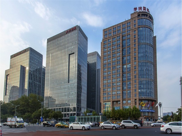 广东**瓷片电容性价比出众